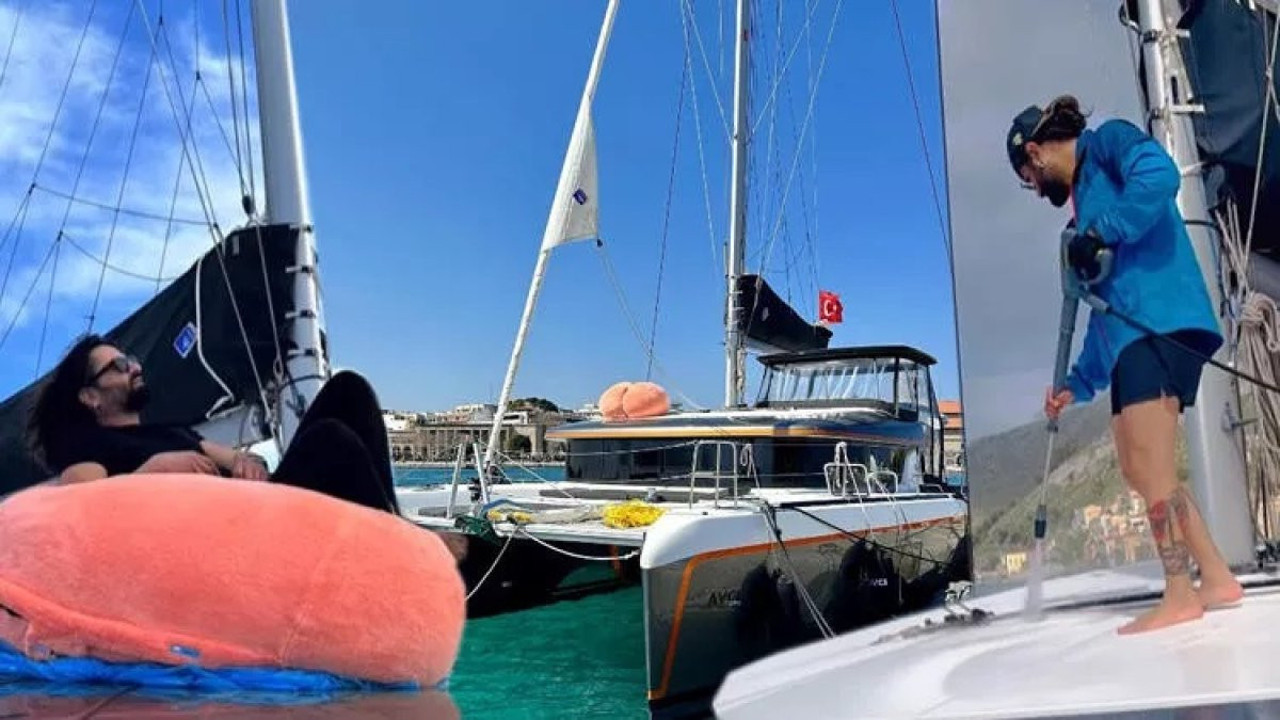 Baba yadigârıyla hayatı değişti! Koray Avcı teknede yaşıyor