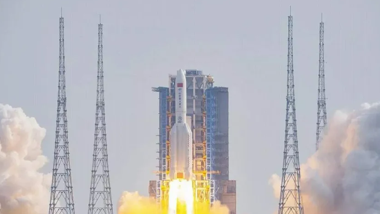 Çin’in yeniden kullanılabilir uzay aracı Dünya’ya geri döndü