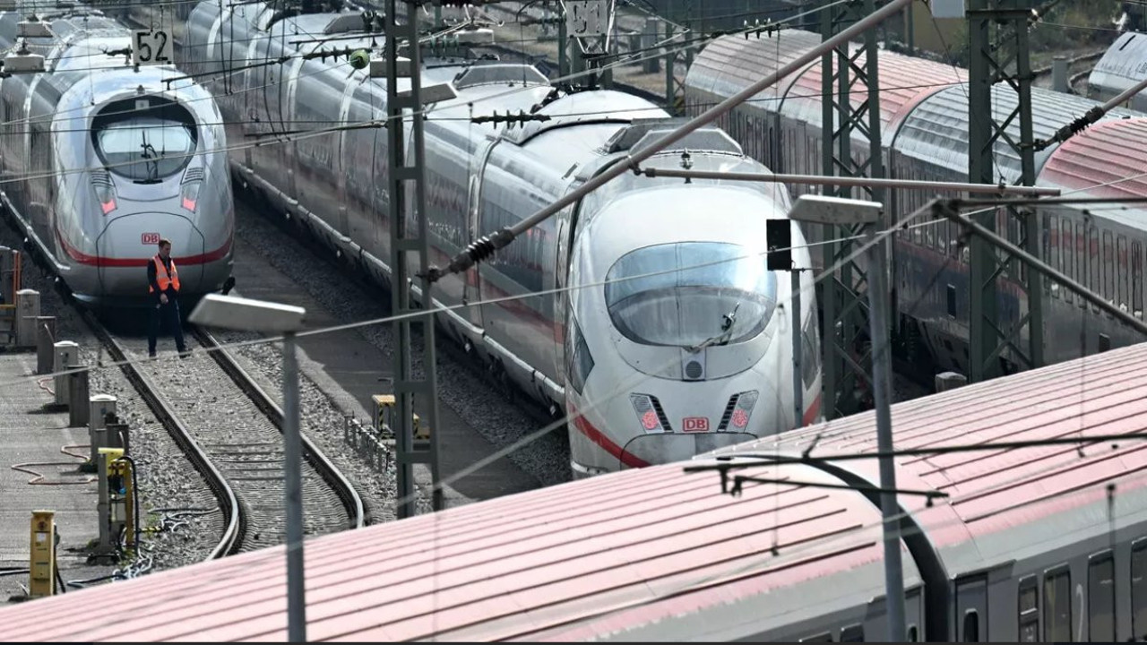 Almanya'da hayat 2 gün duracak