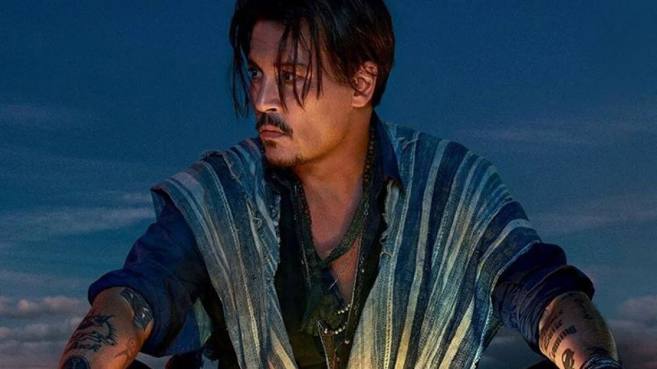 Johnny Depp marka elçisi olduğu moda deviyle anlaştı. Tüm zamanların en pahalı anlaşmasını imzaladı