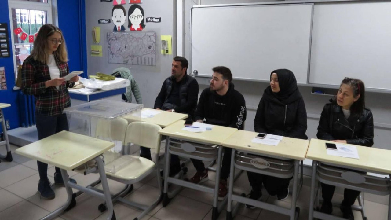 Sandık yemini ederek göreve başladılar (14 Mayıs 2023)