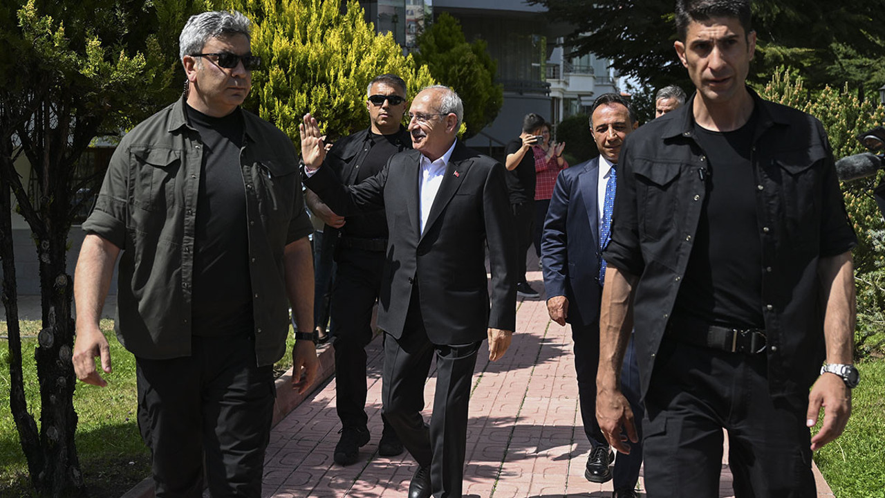 Kılıçdaroğlu CHP genel merkezine geçti