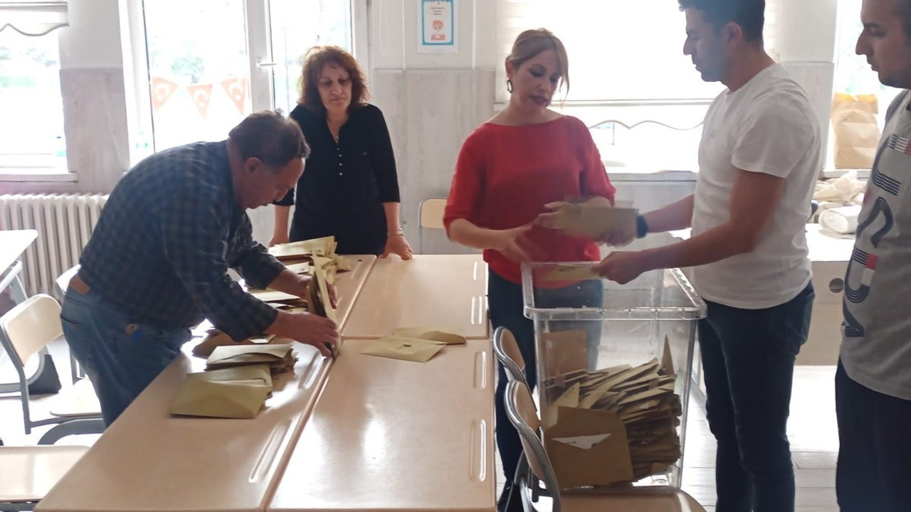 Kayseri’de oy sayımı başladı