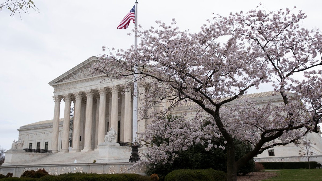 ABD Yüksek Mahkemesi'nden sosyal medya kararı