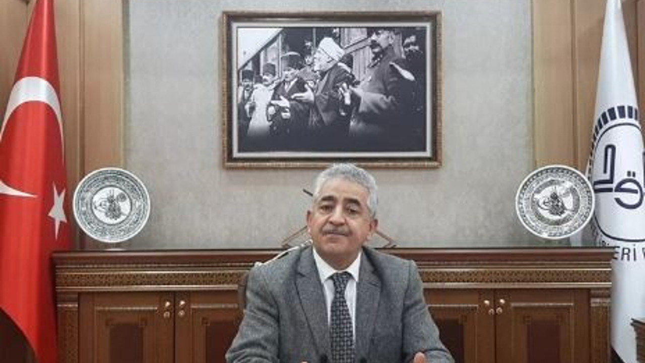 Ensar’ın duasını okudu il mütfüğünü kaptı. Erdoğan imzaladı