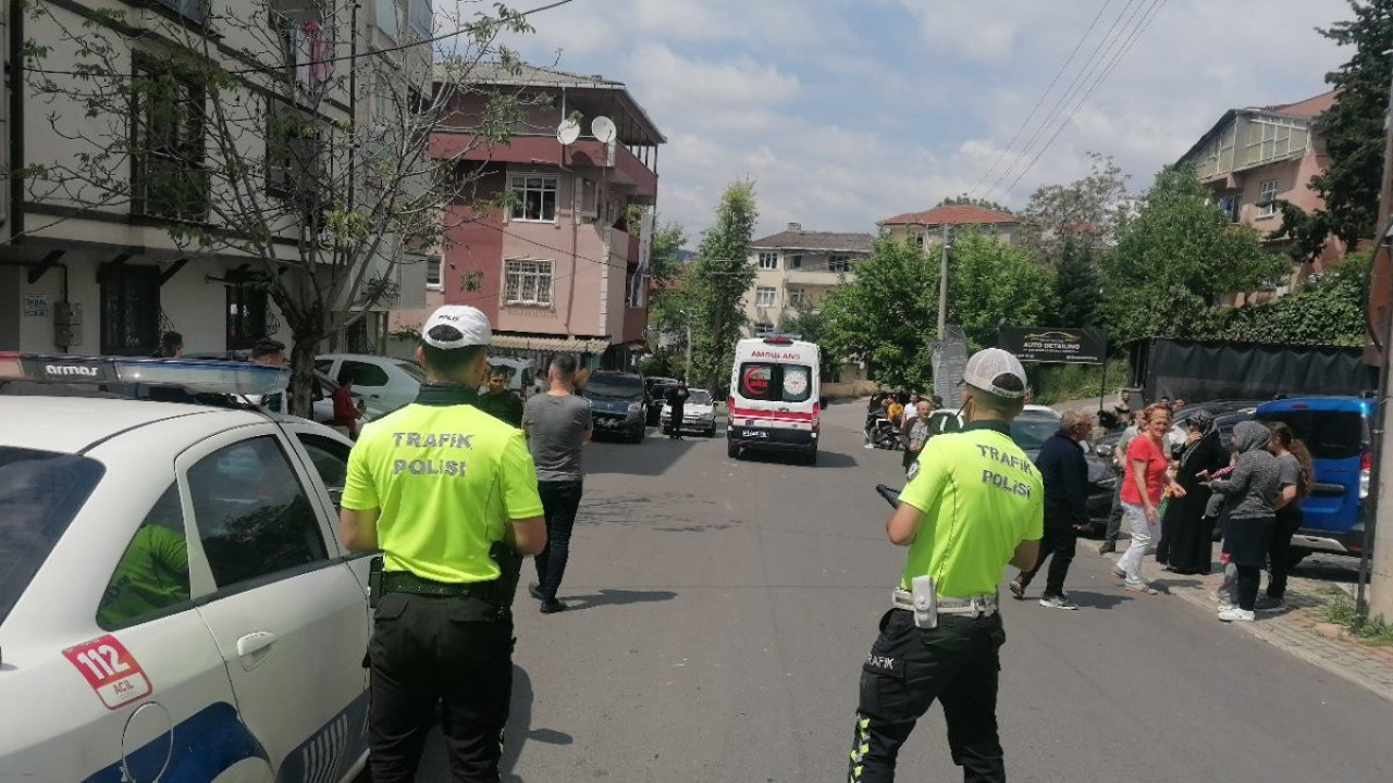 Kocaeli’nde 8 yaşında çocuğa araba çarptı