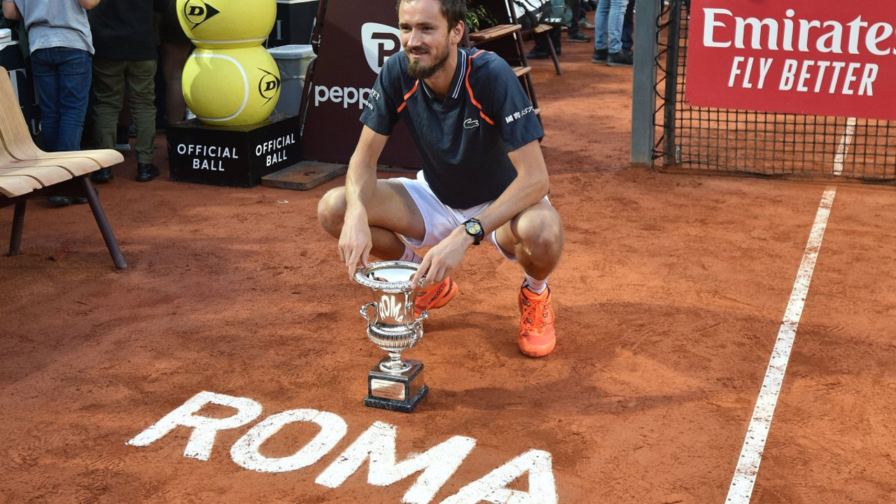 Roma Açık’ta zafer Rus raketin