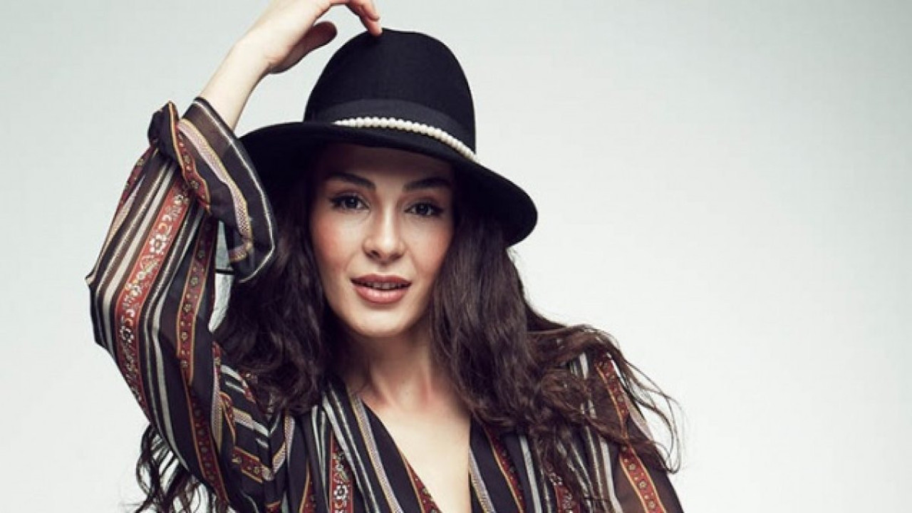 Ebru Şahin'den büyük başarı! Çağatay Ulusoy ve Can Yaman'ı solladı