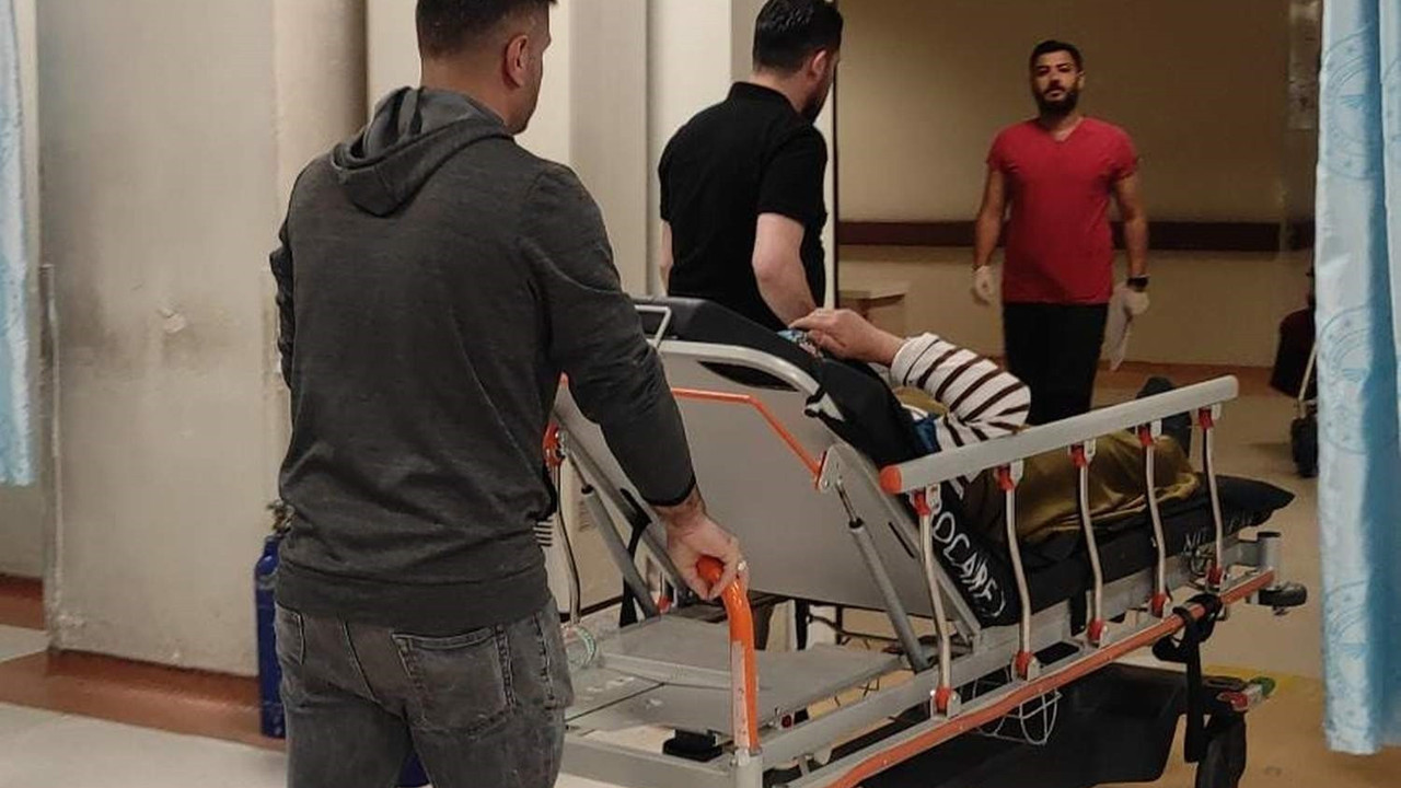 Siirt’te tarım aracı devrildi: 5 yaralı