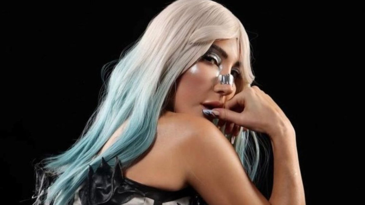 Hande Yener dağda kampa girdi!