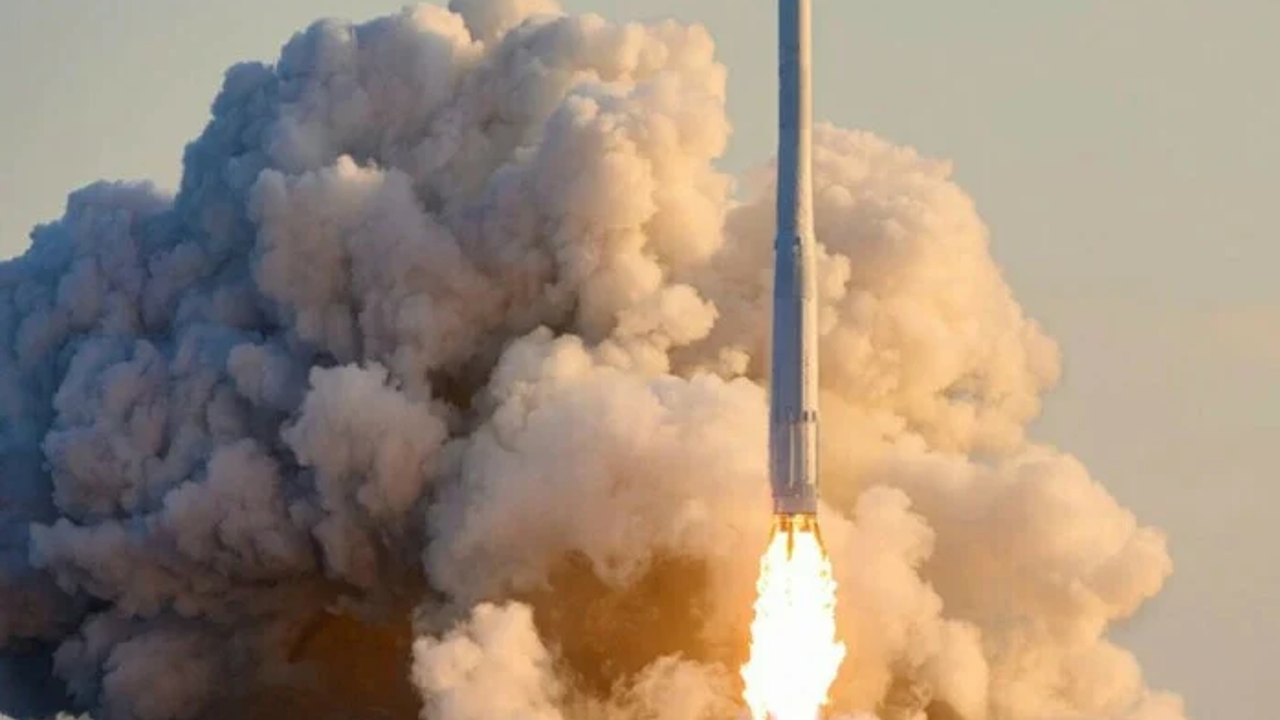 Güney Kore ilk yerli roketi Nuri'yi başarıyla fırlattı