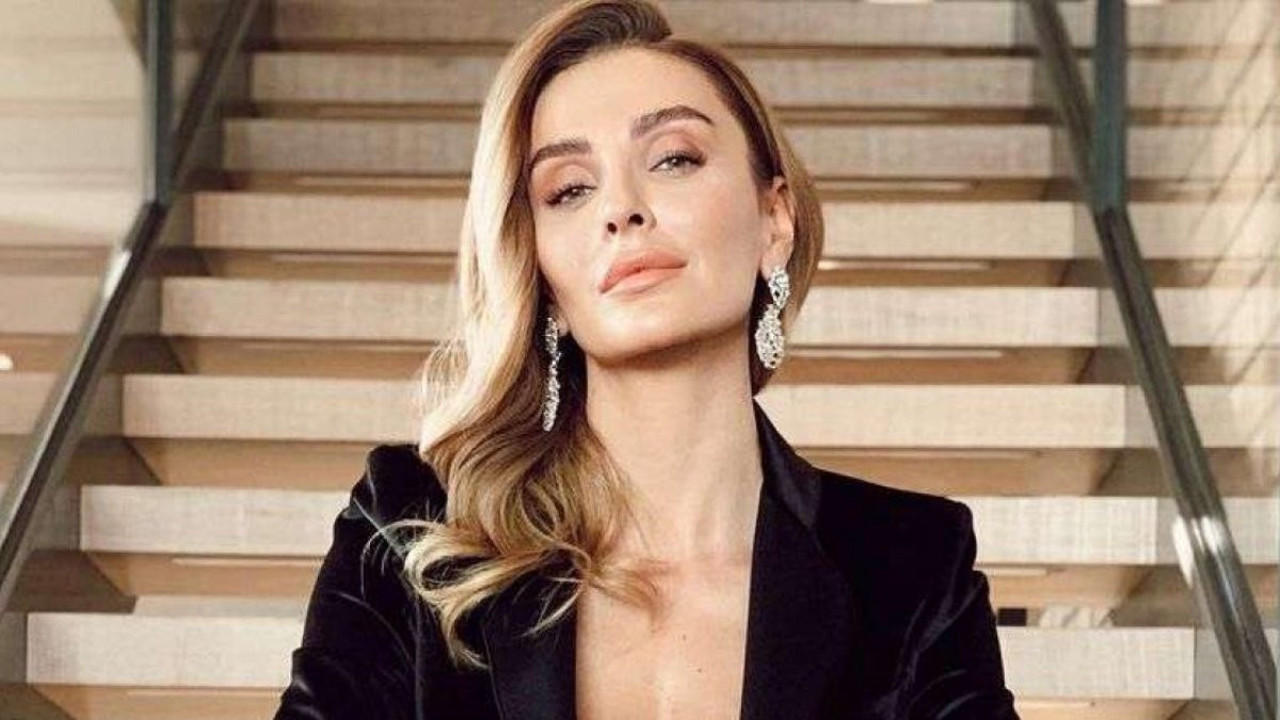 Özge Ulusoy sonuçlar belli olmadan önce paylaştı. 'Diğer taraf ülkeden gitmeyecek'