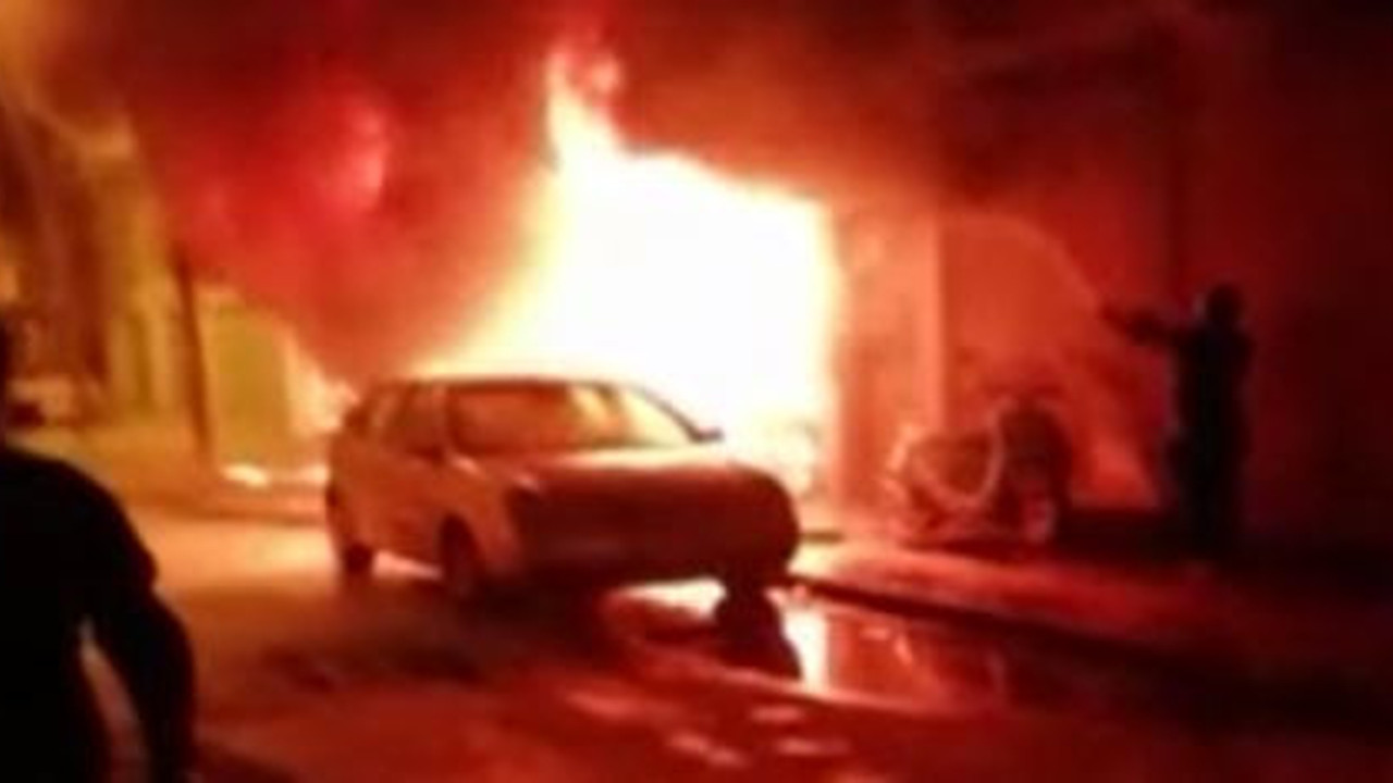 Binayı saran yangında 13 kişi ölümden döndü