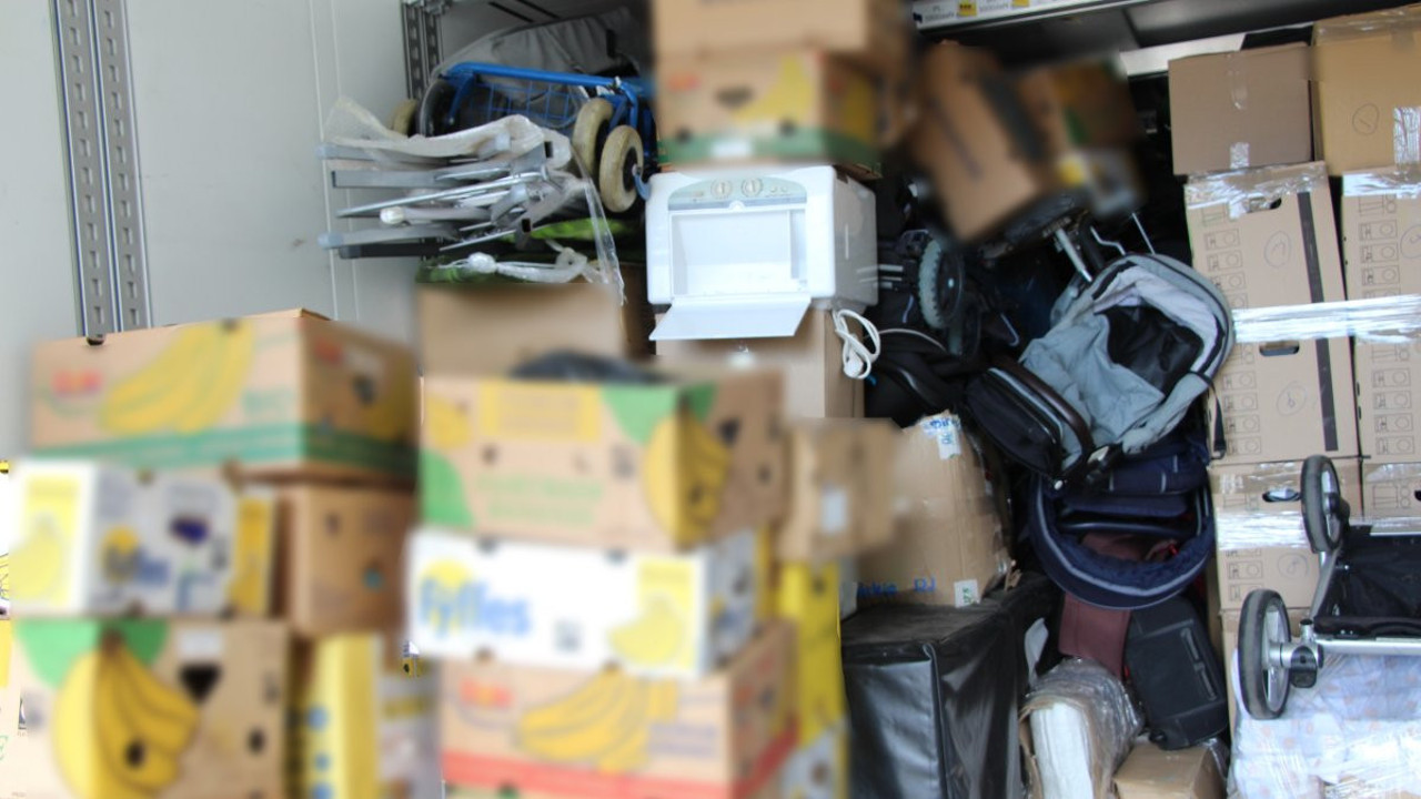 Kapıkule'de 15 bin 400 elektronik sigara ele geçirildi