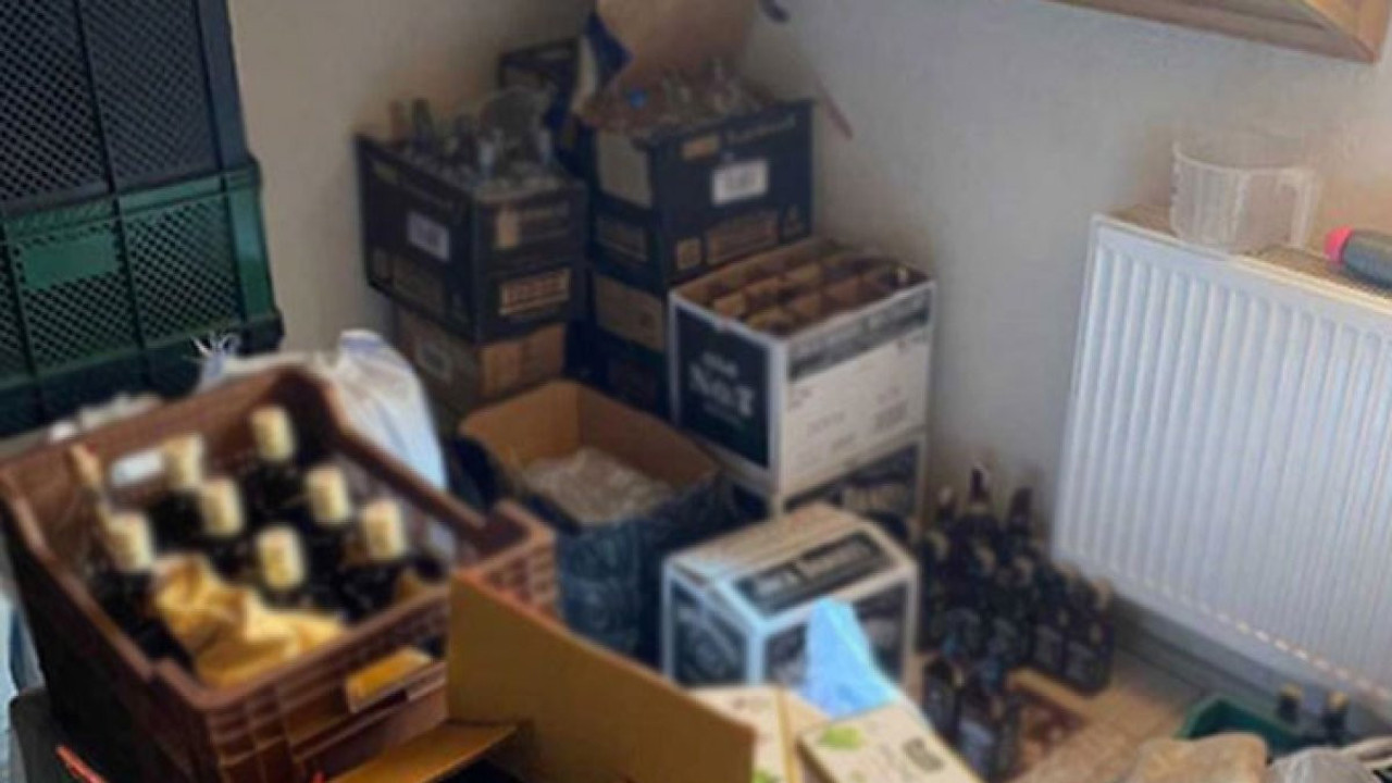 Evini sahte içki imalathanesine çevirmiş
