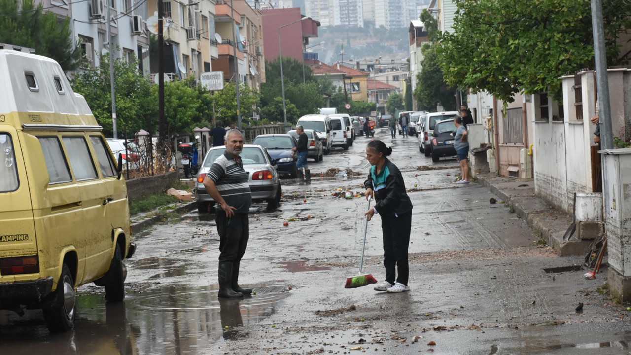 Meteoroloji günler öncesinden uyarmıştı. Birden bastırdı ve her taraf göle döndü