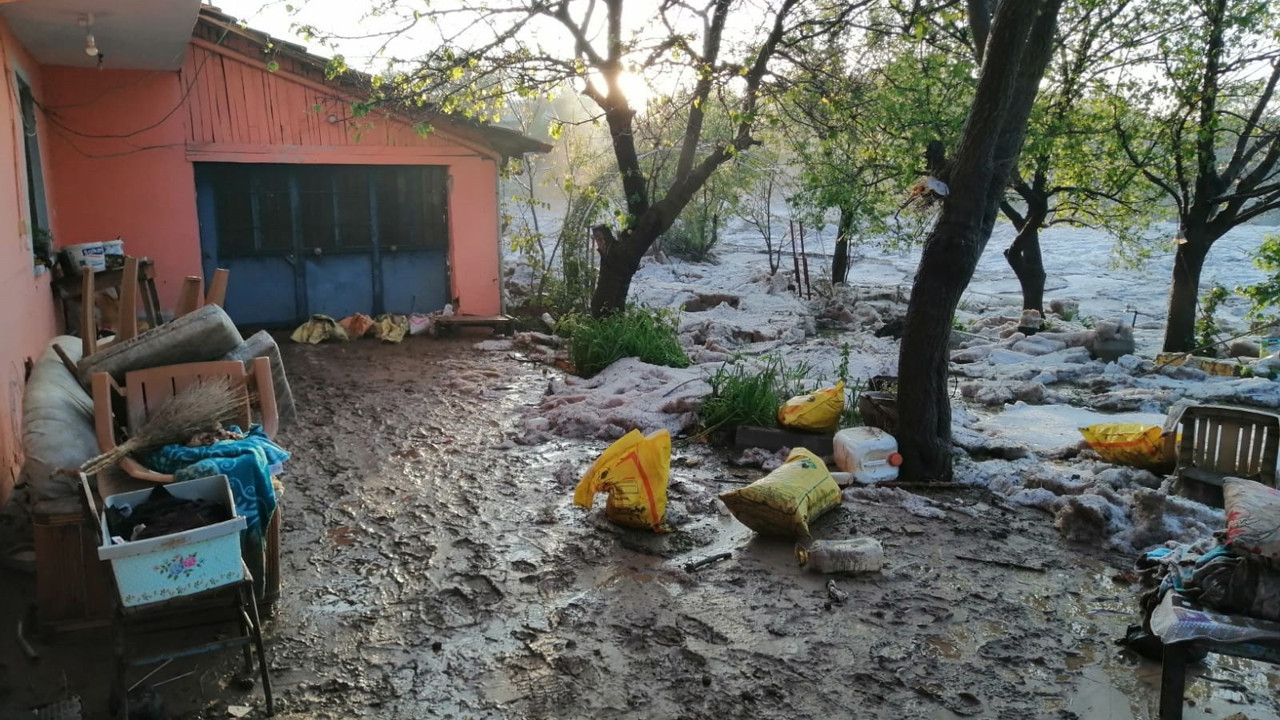 Selden geriye çamur kaldı