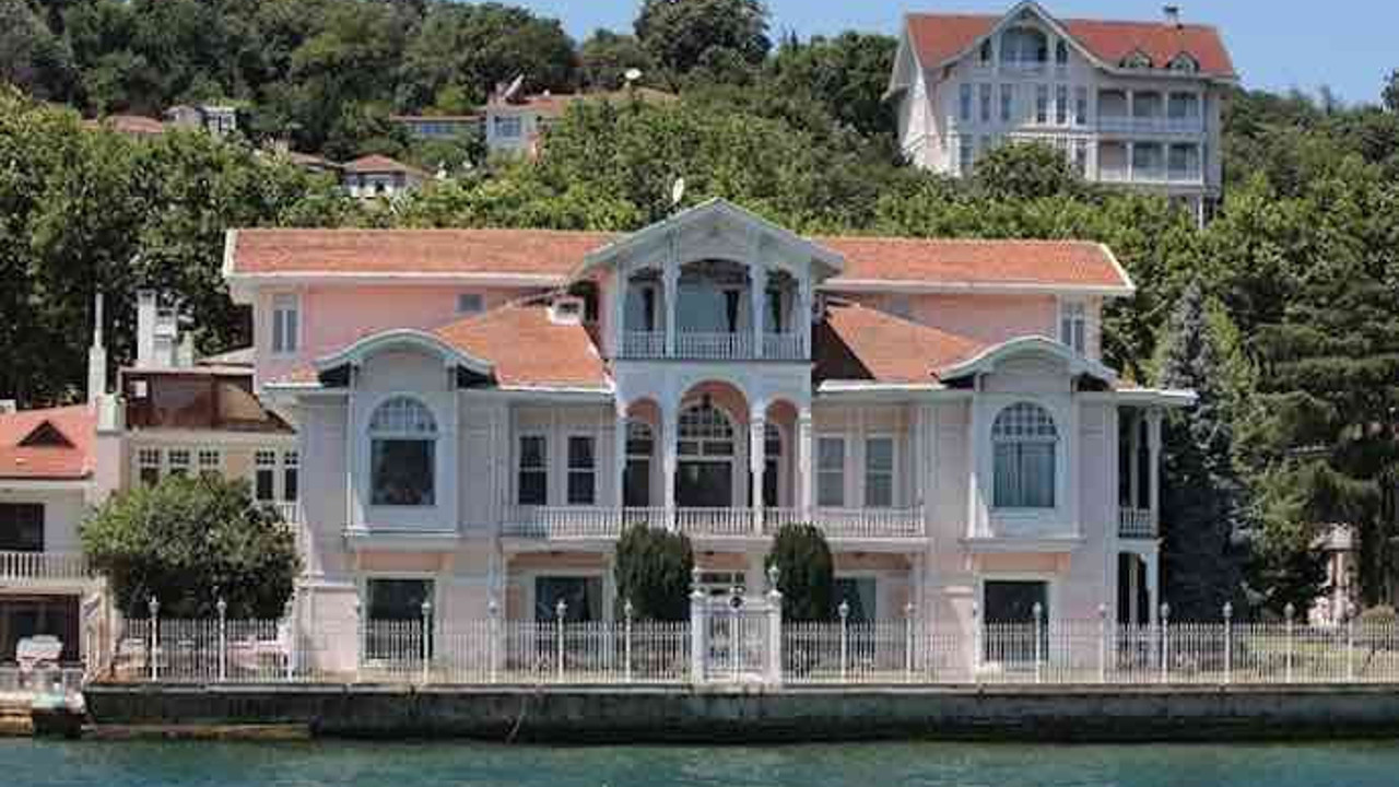 Katar Emiri’nin ikinci karısına Türkiye’den aldığı tarihi yalı baştan aşağıya yenileniyor