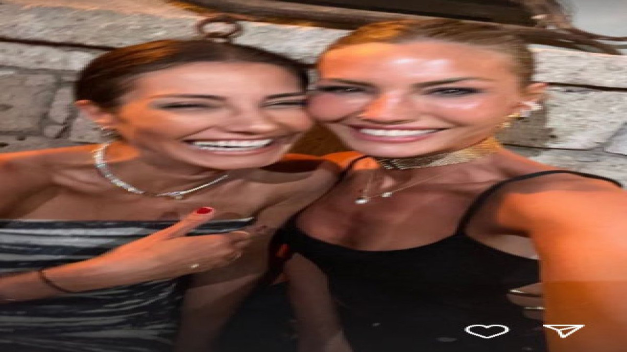 Çağla Şıkel'den ablasına çok özel kutlama. 'En büyük zenginliğim, şükürüm'