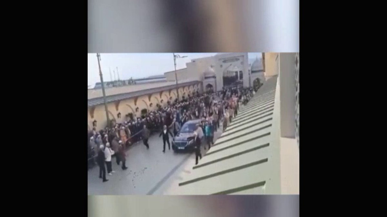 Menzil Köyü'nde cemaat liderinin karşılanma görüntüsü gündem oldu