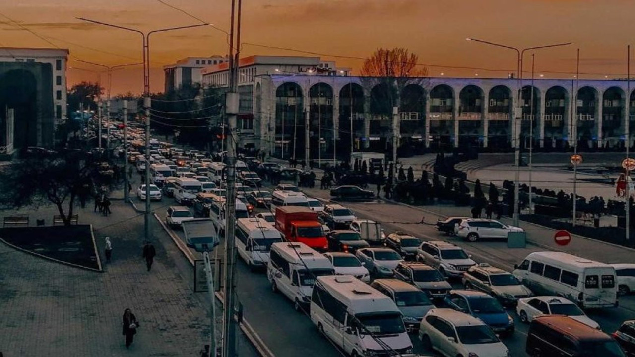 Kırgızistan’da darbe girişimi iddiasıyla toplu gözaltı