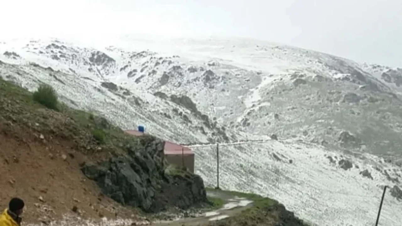 Haziran ayında beyaza büründü