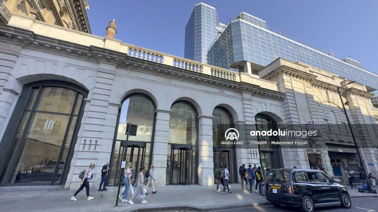 İngilizlerin dünyaca ünlü gazetesi satışa çıkarıldı