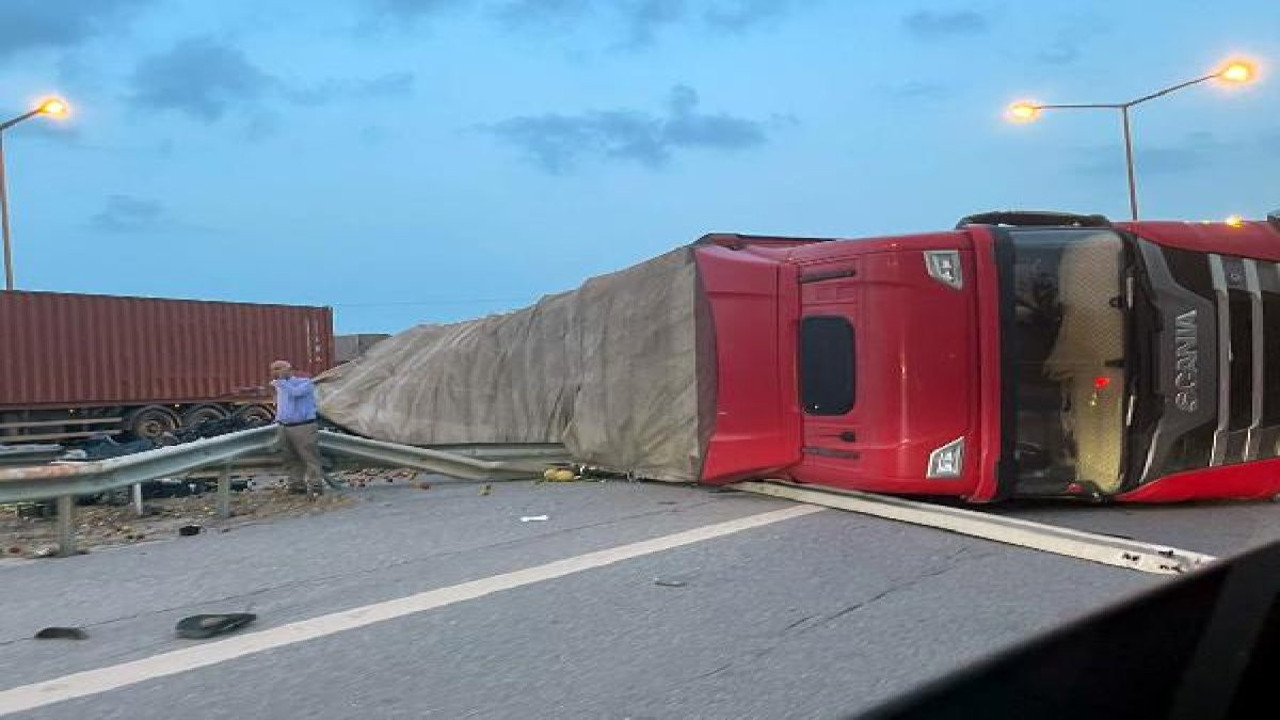 Tarsus'ta 9 aracın karıştığı zincirleme kazada 4 kişi yaralandı