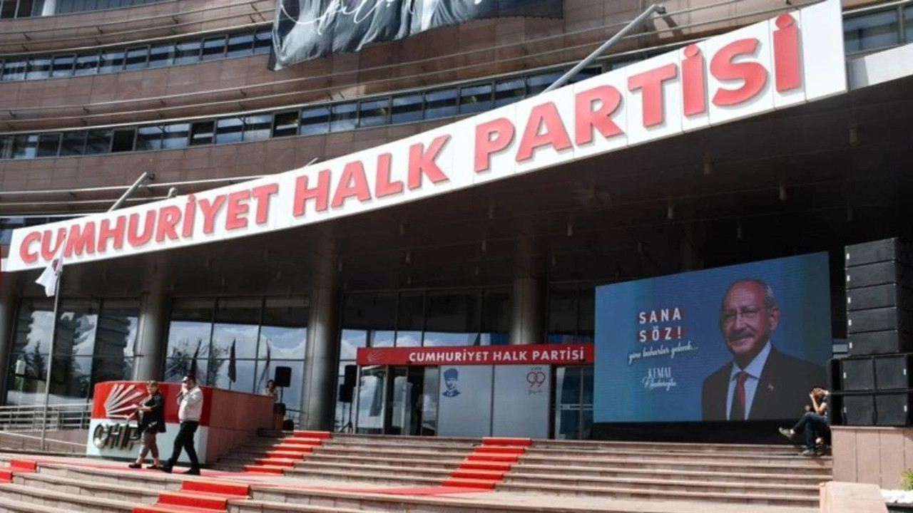 CHP'de 9 il başkanı kazan kaldırdı