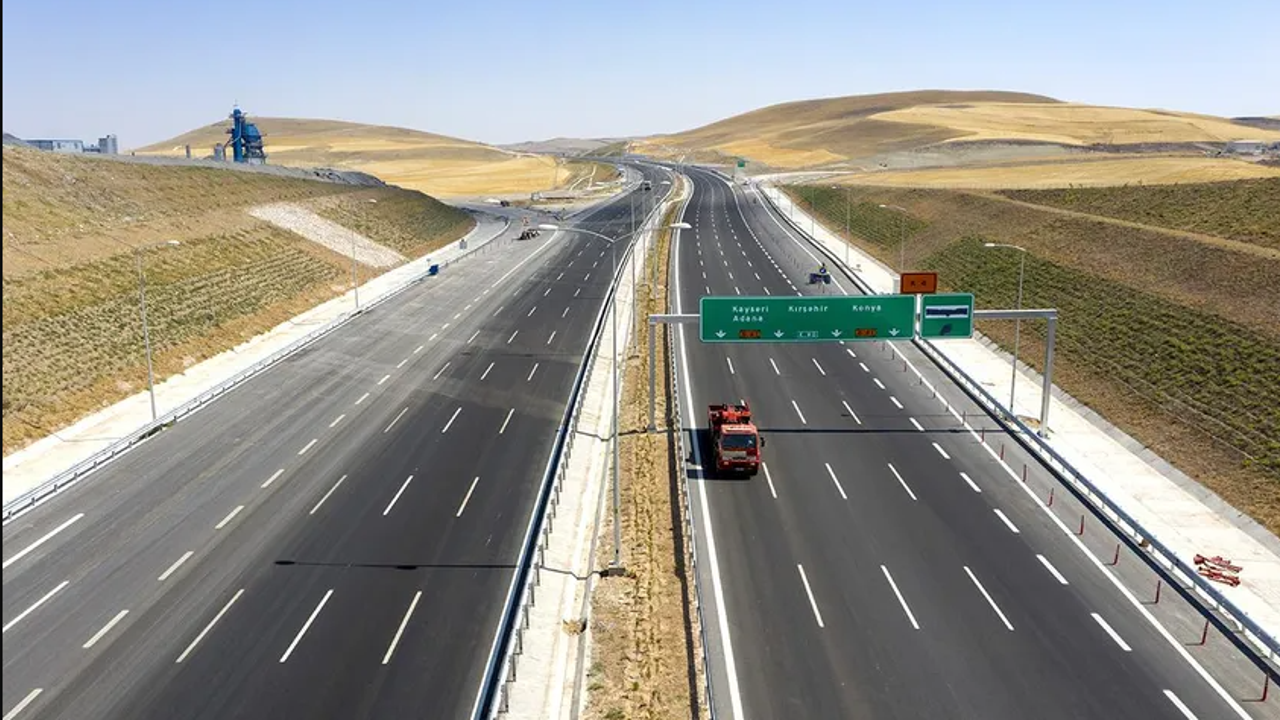 Geçiş garantili köprü ve yollara bayram yine gelmeyecek. Müteahhitlerinkinden geçmesek de ödemeye devam