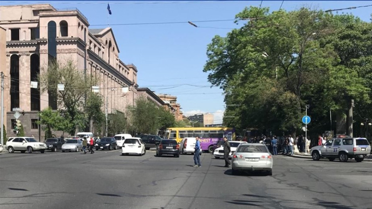 Mecliste onaylandı: Ermenistan'da Kadınlar Gönüllü Askerlik Yapabilecek