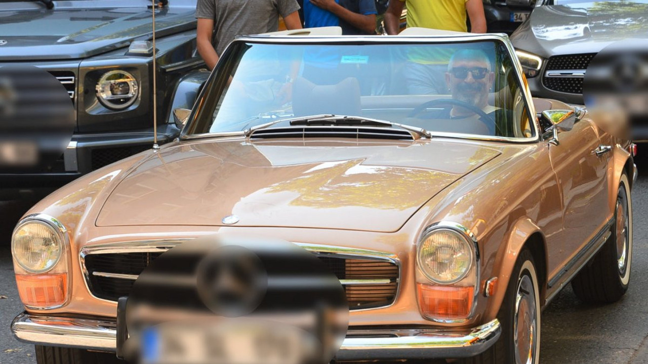 Ünlü komedyen Cem Yılmaz emekliliğin keyfini sürüyor. Görenler ''Hayat sana güzel Cem abii'' diyerek tempo tuttu