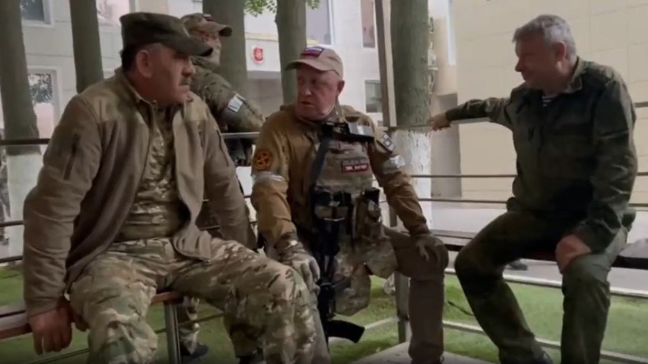 Wagner hepsini ele geçirdi