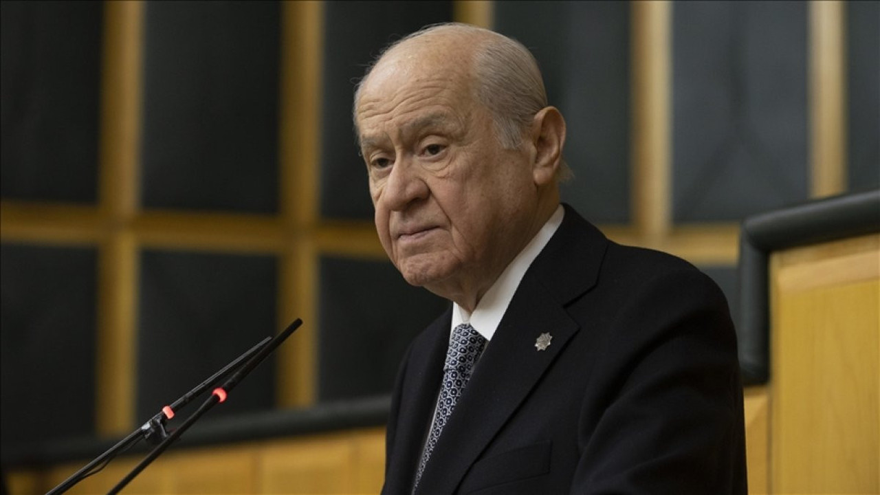 Bahçeli, Doğu Türkistan'ın sembol ismi Rabia Kadir’i Türkiye’ye davet etti