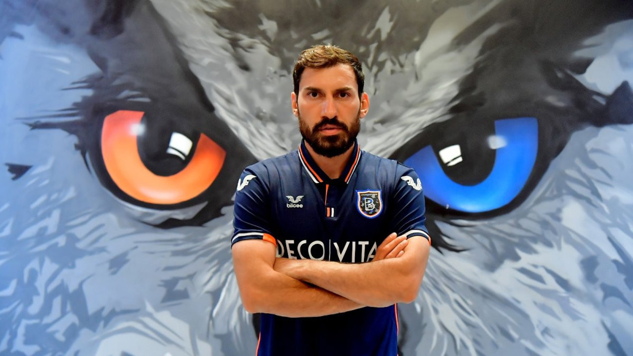 Başakşehir Şener Özbayraklı ile nikah tazeledi