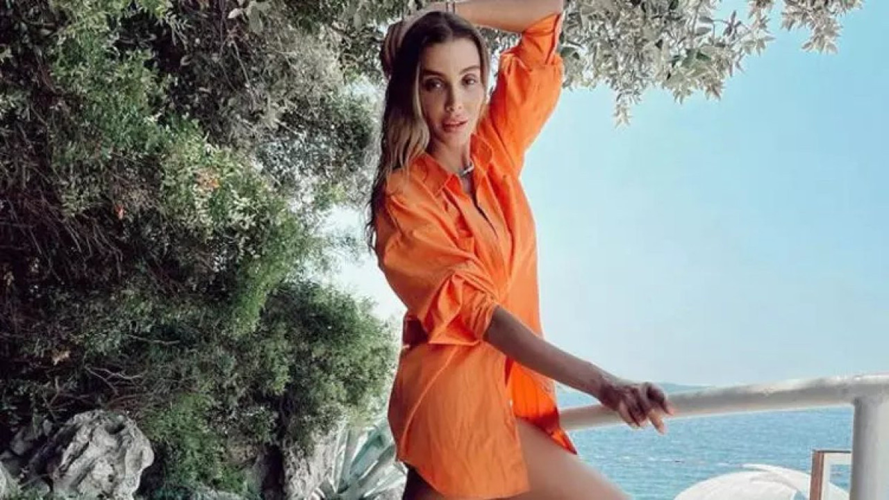 Özge Ulusoy Çeşma'de genç kızları kıskançlıktan çatlattı