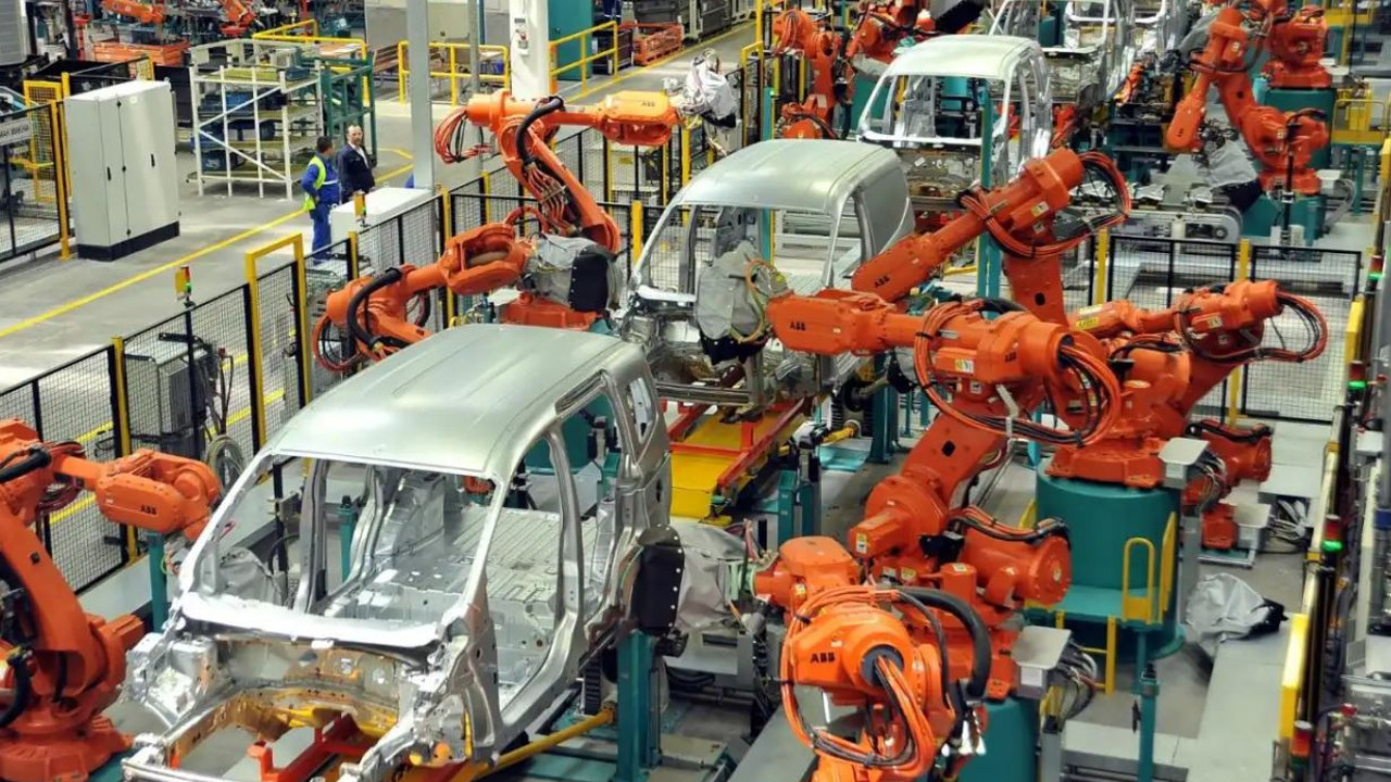 Otomotiv devi çalışanlarını işten atıyor