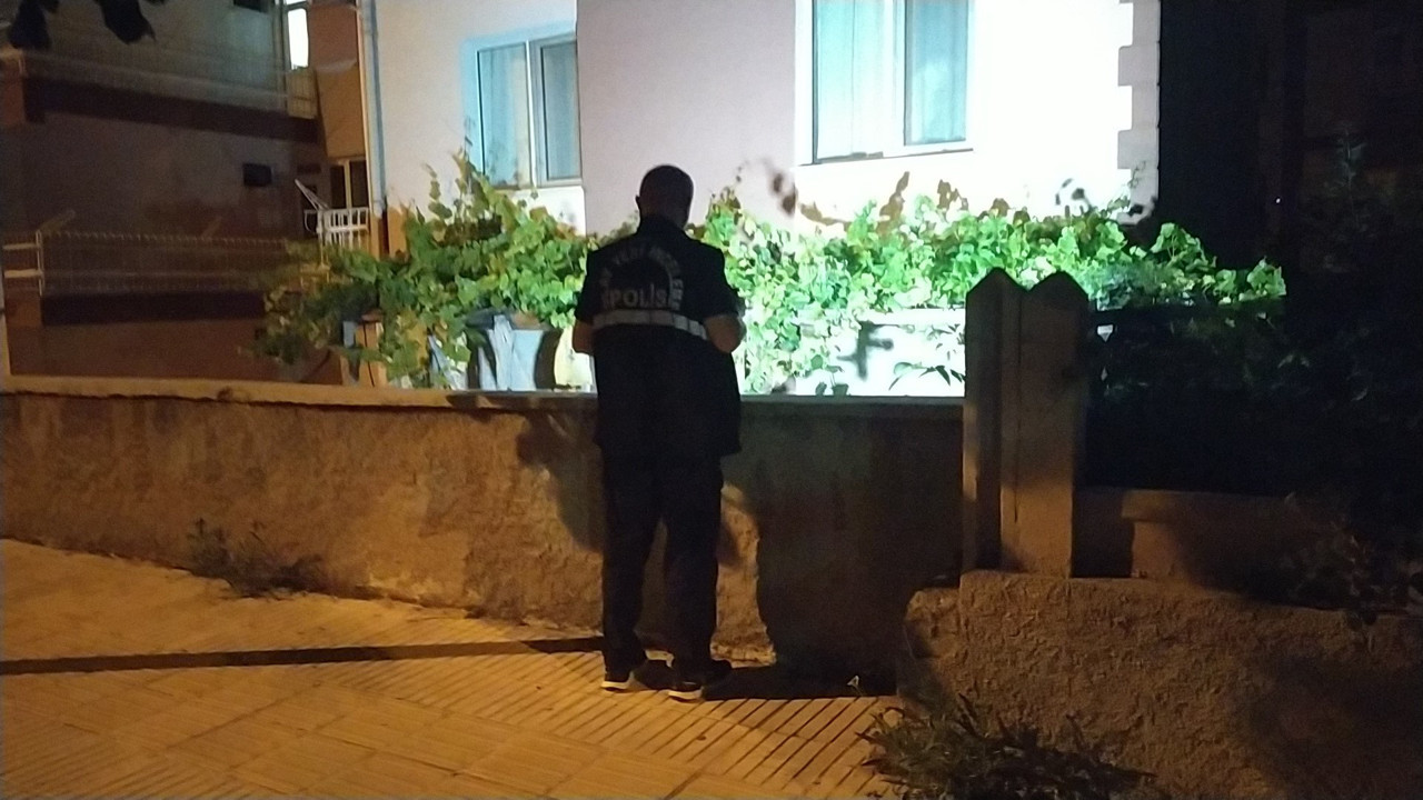 Çorum’da bir ev kurşunlandı