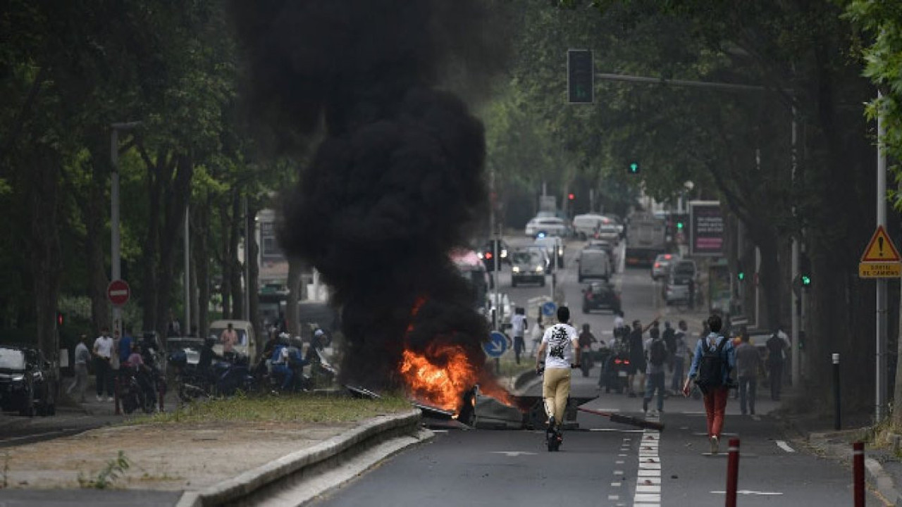 Türkiye'nin Paris Büyükelçiliği'nden Fransa uyarısı