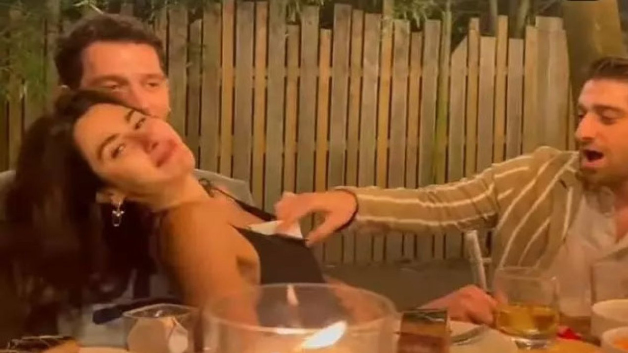 Bora Akkaş'tan para takma görüntüleri için açıklama