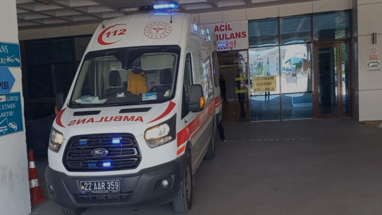 Edirne’de denize giren 2 kişi boğulma tehlikesi geçirdi