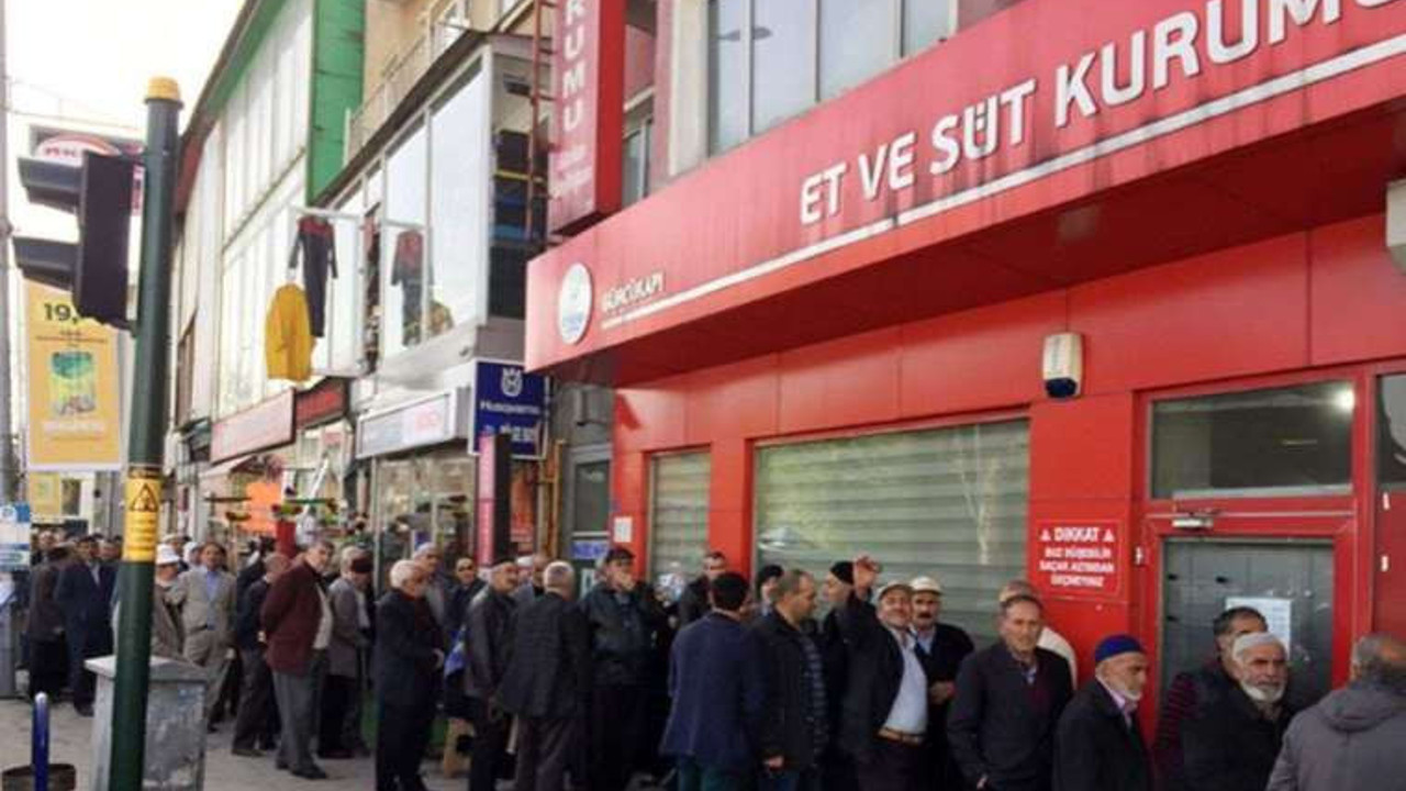 Et ve Süt Kurumu mağazaları, 'kuyruklar rahatsız ediyor' diye mi kapatıldı? CHP’li Öztunç sordu
