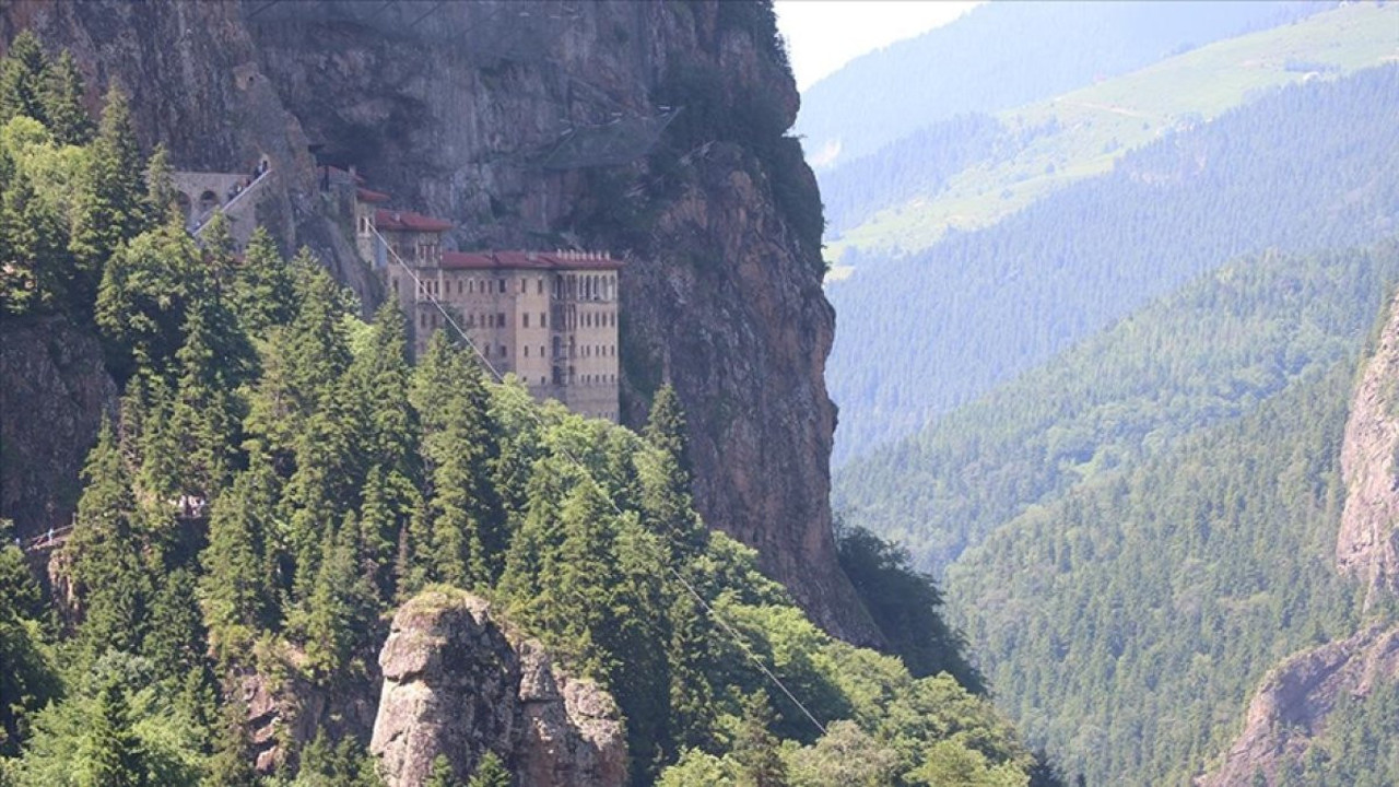 Sümela Manastırını 38 bin 252 kişi ziyaret etti