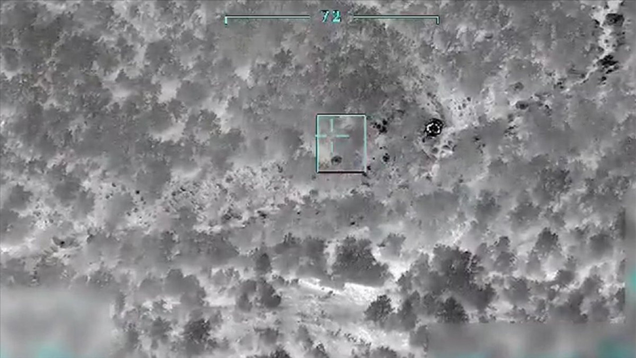 Bestler Dereler bölgesinde 2 terörist etkisiz hale getirildi (04 Temmuz 2023)