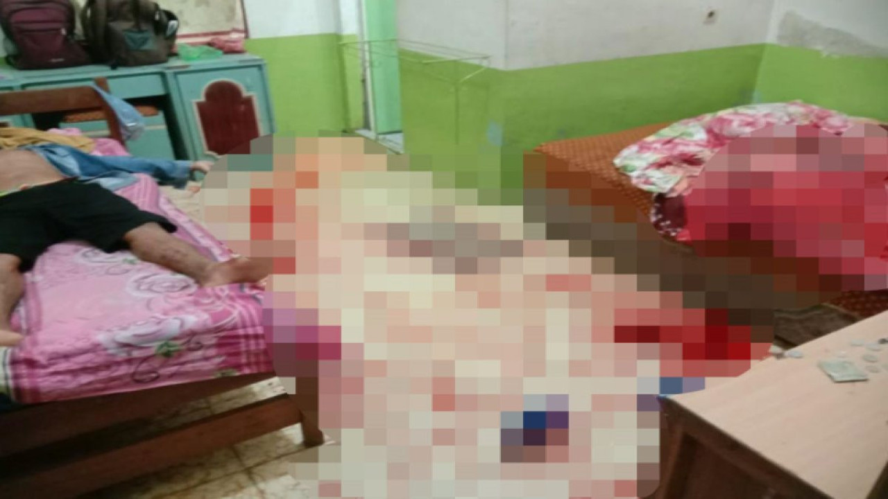 Genç kadın kendisini tehdit eden sevgilisinin cinsel organını kesti