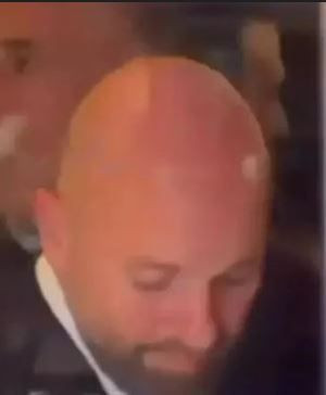 Yasemin Ergene’den ayrılan İzzet Özilhan eğlencede yakalandı: Bekar hayatına hızlı giriş yaptı - Resim: 52