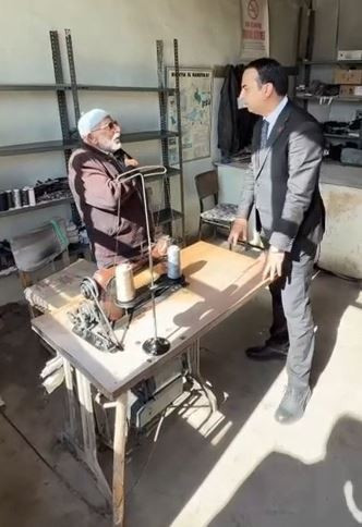 Sağdaki MHP Akören ilçe başkanlarından Musa Özyavuz, soldaki CHP Konya İl Başkan adayı Nejat Türktaş