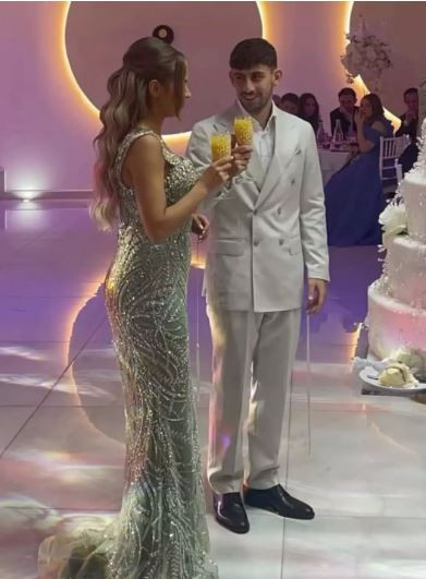 Ünlü futbolcu Yusuf Demir evlilik yolunda ilk adımı attı! “Bari burada oyna” - Resim : 4