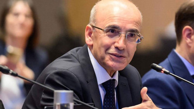 Yandaş, Mehmet Şimşek'i topa tuttu: Parayı kime yediriyor?