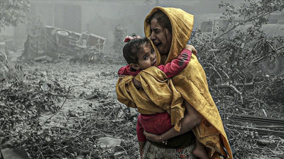 Anlaşma tamam ama acı bir gerçek var: Ölen Filistinliler değil, Trump'ın zaferi manşette